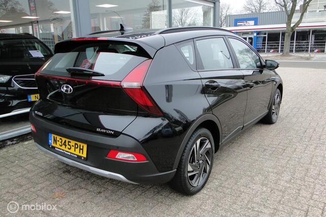 Hyundai Bayon 1.0, benzine, schakel, 61.537 km