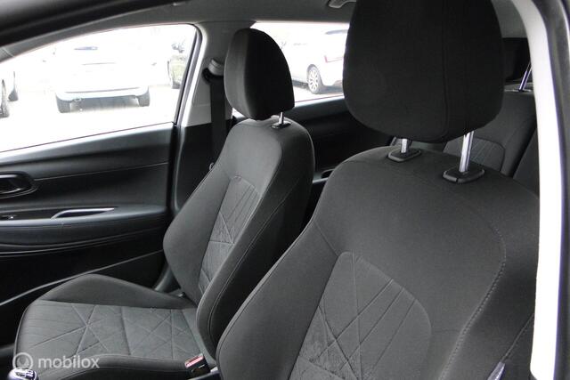 Hyundai Bayon 1.0, benzine, schakel, 61.537 km