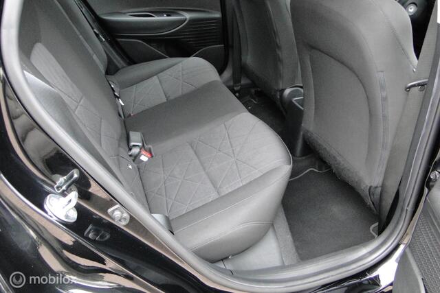 Hyundai Bayon 1.0, benzine, schakel, 61.537 km