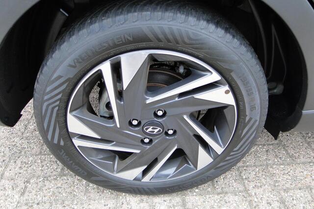Hyundai Bayon 1.0, benzine, schakel, 61.537 km