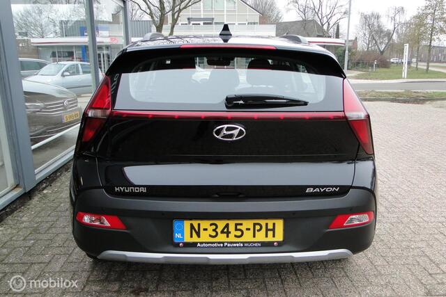 Hyundai Bayon 1.0, benzine, schakel, 61.537 km
