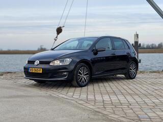 Volkswagen Golf VII