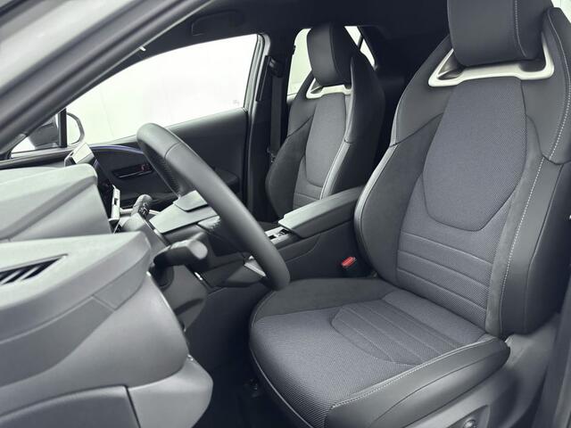 Toyota C-HR 1.8 Hybrid 140 Executive | DEMO | Navigatie | Stoelverwarming | PDC | ACC | JBL|