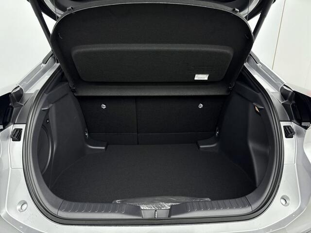 Toyota C-HR 1.8 Hybrid 140 Executive | DEMO | Navigatie | Stoelverwarming | PDC | ACC | JBL|