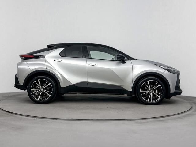 Toyota C-HR 1.8 Hybrid 140 Executive | DEMO | Navigatie | Stoelverwarming | PDC | ACC | JBL|