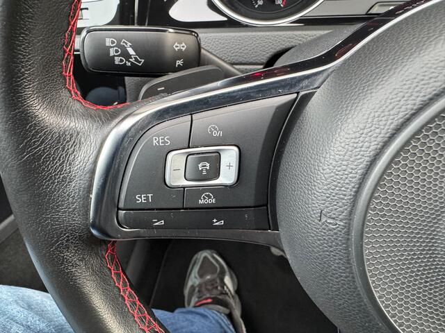 Volkswagen Golf 2.0 TSI GTI Performance Krijt grijs 245 PK Apple Carplay