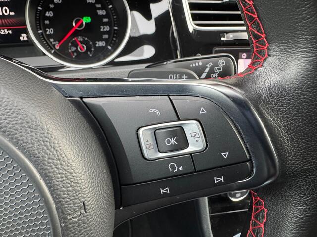 Volkswagen Golf 2.0 TSI GTI Performance Krijt grijs 245 PK Apple Carplay
