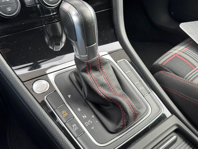 Volkswagen Golf 2.0 TSI GTI Performance Krijt grijs 245 PK Apple Carplay