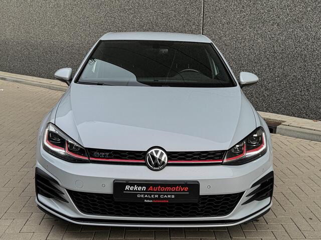 Volkswagen Golf 2.0 TSI GTI Performance Krijt grijs 245 PK Apple Carplay