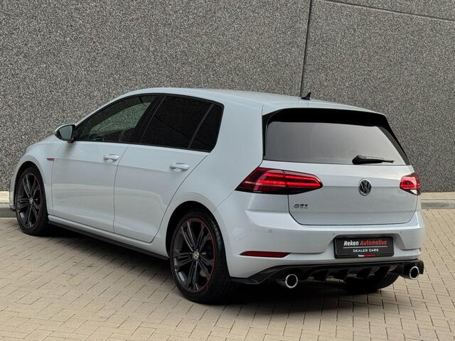 Volkswagen Golf 2.0 TSI GTI Performance Krijt grijs 245 PK Apple Carplay