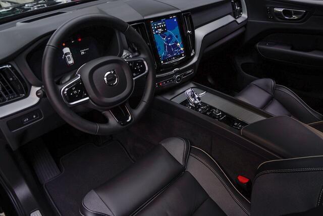 Volvo XC60 2.0 T6 Plug-in hybrid AWD HUD Panodak Leder Navi Camera Elektr. bedienbare achterklep Sfeerverlichting PDC LM velgen BTW auto SPLINTER