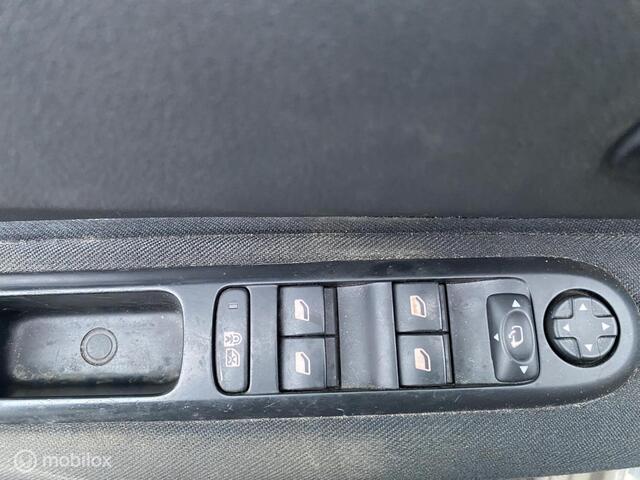 Peugeot 3008 1.6 | PANO | TREKHAAK | AIRCO |APK
