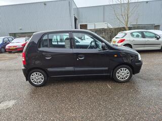 HYUNDAI ATOS 1.1i Active Young, km stand 112234, apk 28-1-2027