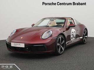 PORSCHE 911 Targa 4S Heritage Edition