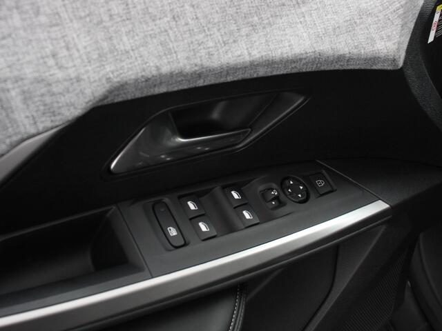 Peugeot 5008 1.2 Hybrid 145pk Automaat Allure 7p Navigatie Apple Carplay Android Auto Camera Climate control Dab Led Keyless start Lichtmetalen Velgen Parkeer