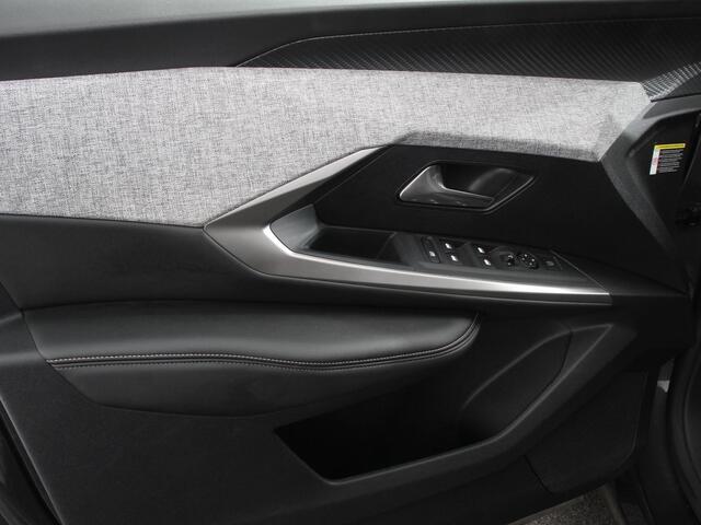Peugeot 5008 1.2 Hybrid 145pk Automaat Allure 7p Navigatie Apple Carplay Android Auto Camera Climate control Dab Led Keyless start Lichtmetalen Velgen Parkeer