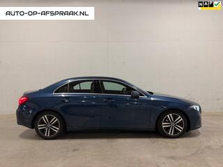 MERCEDES-BENZ A-KLASSE 180 d AMG Navi Camera Automaat Leer Cruise Control
