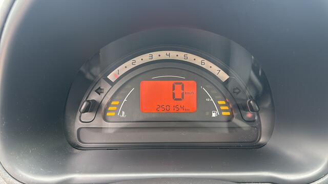 Citroen C2 1.1i S�duction