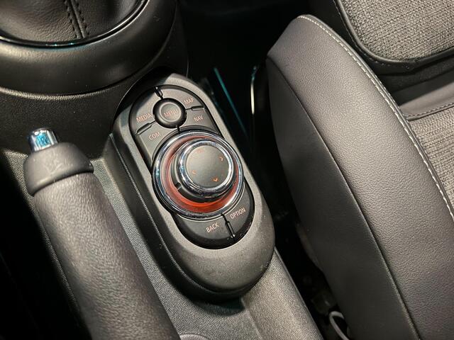 Mini Cooper 1.5 Cooper BLACK-EDITION PANO/H-UP/NAVI/CAM/DAB/CARPLAY/H-KARDON///