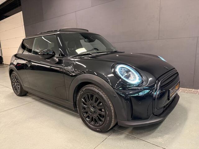 Mini Cooper 1.5 Cooper BLACK-EDITION PANO/H-UP/NAVI/CAM/DAB/CARPLAY/H-KARDON///
