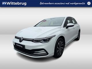 VOLKSWAGEN GOLF 1.4 eHybrid Style DSG Automaat Navigatie / Parkeersensoren / Digital Cockpit / Clima / Ergo-Active bestuurdersstoel elektrisch verstelbaar, incl. geheugen-en massagefunctie