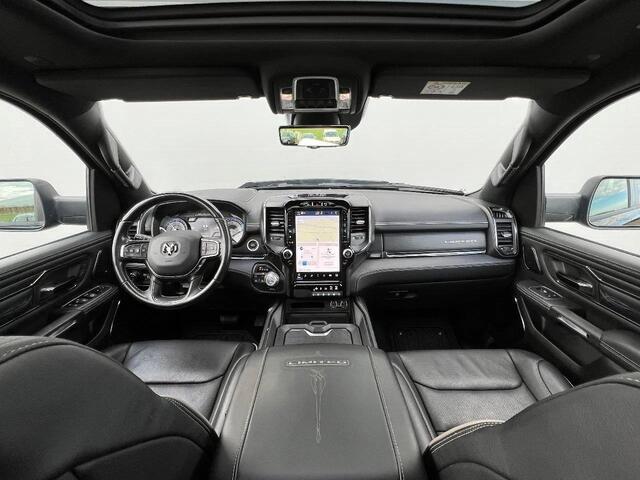 Dodge 1500 RAM 5.7 HEMI V8 Night Edition | LIMITED | Luchtvering | Panorama | LPG