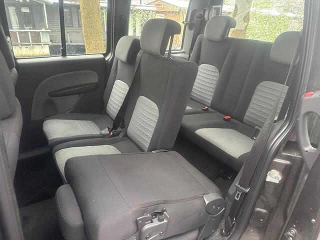 Fiat Doblo 1.4 Family Plus 7 PERSOONS