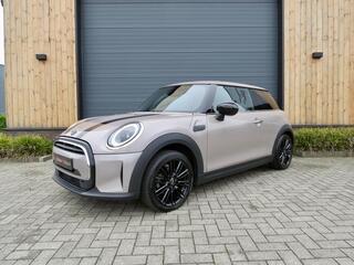 MINI COOPER 1.5 Classic automaat *Carplay *Cruise *Unieke kleur
