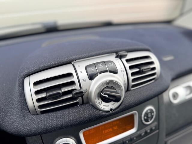 Smart Fortwo coup� 1.0 mhd Pure