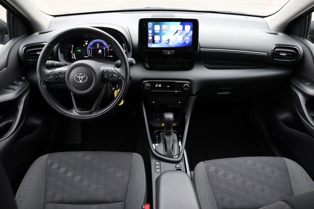 Toyota Yaris 1.5 Hybrid 115 Dynamic Limited, Parkeersensoren, Stoelverwarming, Apple Carplay / Android Auto.