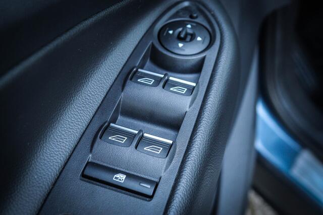 Ford Kuga 1.5 EcoBoost Titanium v. 14.950 NU 13.950,-