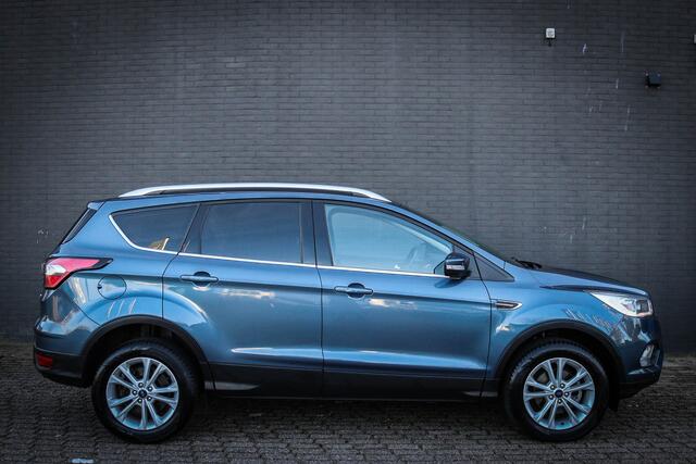 Ford Kuga 1.5 EcoBoost Titanium v. 14.950 NU 13.950,-