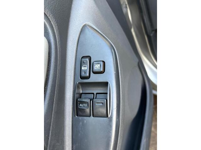 Toyota Yaris 1.3 VVT-i Sol 5drs e APK