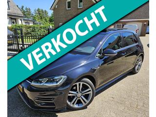 VOLKSWAGEN GOLF 1.5 TSI Highline Business R, Pano, Stoelverwarming, 3x R-Line