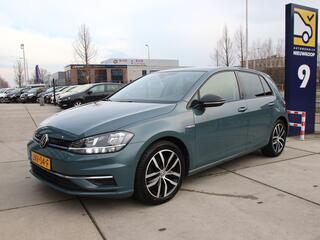 VOLKSWAGEN GOLF 1.5 TSI Highline Carplay, Camera, ACC, Winterpakket Lente actie!