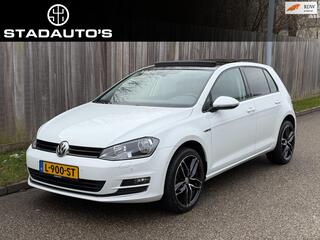VOLKSWAGEN GOLF 1.2 TSI Lounge Panoramadak/Boekjes/Carplay!