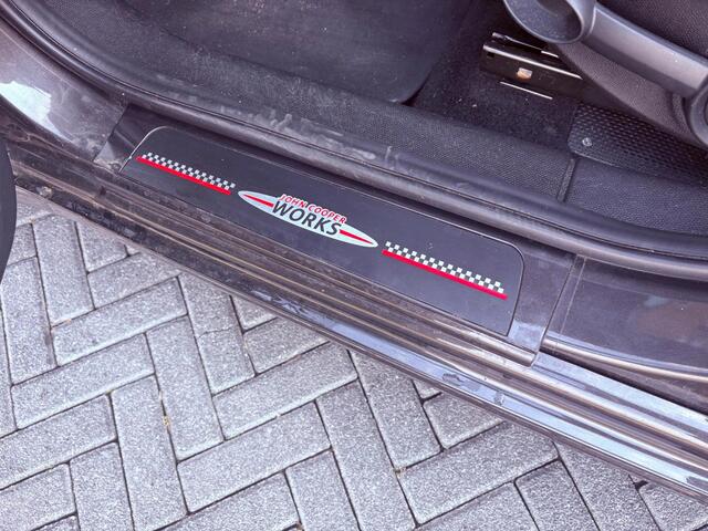 Mini Countryman Mini 1.6 John Cooper Works ALL4 Chili Leer Navi