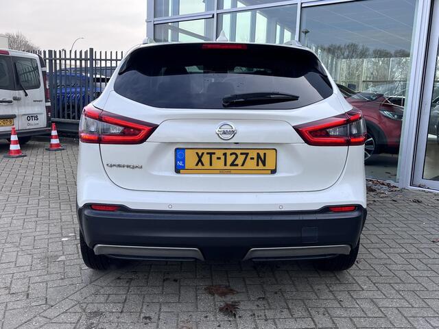 Nissan Qashqai 1.2 Tekna + | 360 camera | Panoramadak | Elektrische stoelbediening | Stoelverwarming | BLIS |