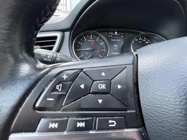 Nissan Qashqai 1.2 Tekna + | 360 camera | Panoramadak | Elektrische stoelbediening | Stoelverwarming | BLIS |