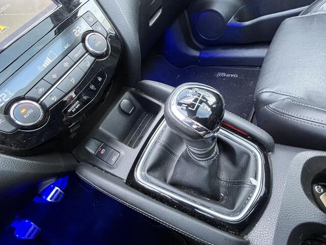 Nissan Qashqai 1.2 Tekna + | 360 camera | Panoramadak | Elektrische stoelbediening | Stoelverwarming | BLIS |