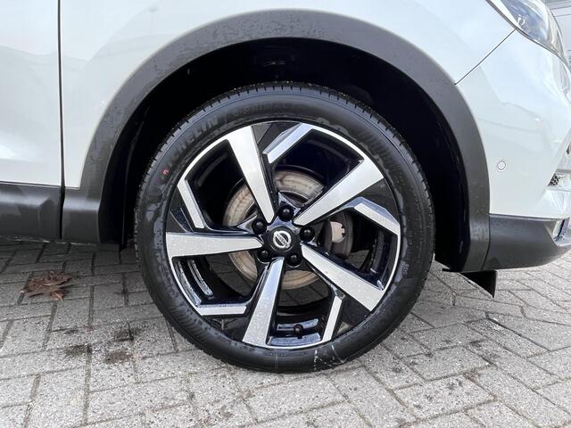 Nissan Qashqai 1.2 Tekna + | 360 camera | Panoramadak | Elektrische stoelbediening | Stoelverwarming | BLIS |