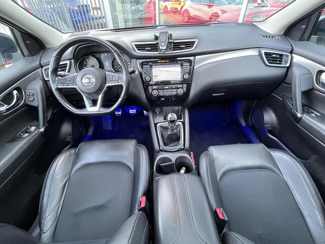 Nissan Qashqai 1.2 Tekna + | 360 camera | Panoramadak | Elektrische stoelbediening | Stoelverwarming | BLIS |