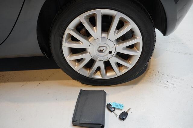 Renault Clio 1.4-16V Dynamique S | AIRCO | ELEK.RAMEN | APK | NAP|