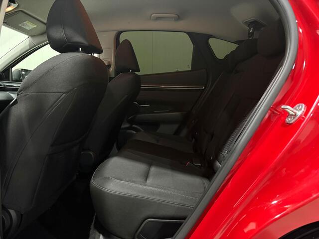 Hyundai Tucson 1.6 T-GDI MHEV Comfort Automaat / Navigatie full map / Camera / Cruise control / etc.