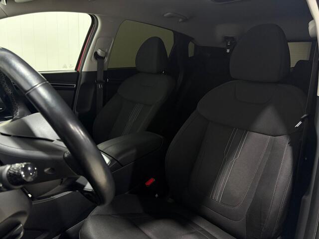 Hyundai Tucson 1.6 T-GDI MHEV Comfort Automaat / Navigatie full map / Camera / Cruise control / etc.