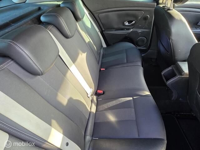 Renault Megane 1.4 TCe Bose - Trekhaak 14 Maanden apk