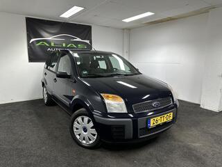 FORD FUSION 1.4-16V Champion / Airco / Stuurbekrachtiging / Hoge instap / NAP!