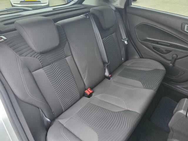 Ford Fiesta 1.0 EcoBoost 5 deurs Titanium 1e EIG | TREKHAAK |