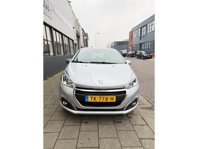 Peugeot 208 1.2 PureTech Blue Lion