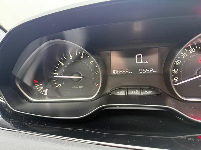 Peugeot 208 1.2 PureTech Blue Lion